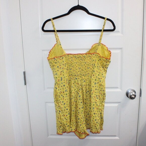 URBAN OUTFITTERS YELLOW ROMPER MEDIUM FLORAL SWEETHEART NECK BETTI PRINT LINEN - Picture 4 of 4